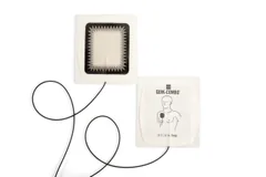 LIFEPAK EDGE System adult electrodes with QUIK-COMBO connector and REDI-PAK preconnect system